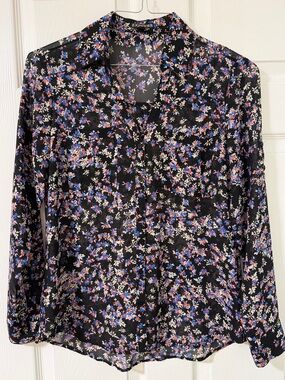 Express Portofino Black Floral Button-Up Blouse
